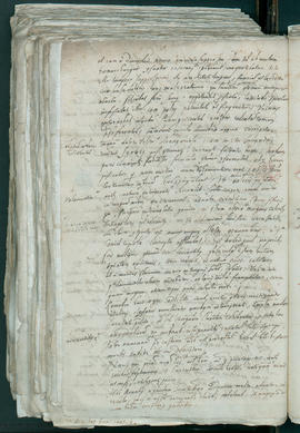 496v