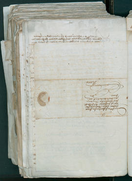 559v