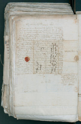 687v